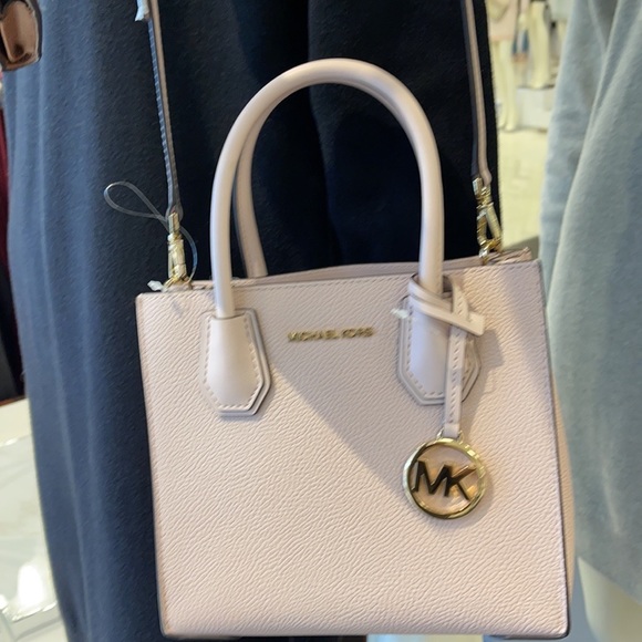 Michael Kors Mercer Medium Pebbled Leather Crossbody Bag - Picture 6 of 16